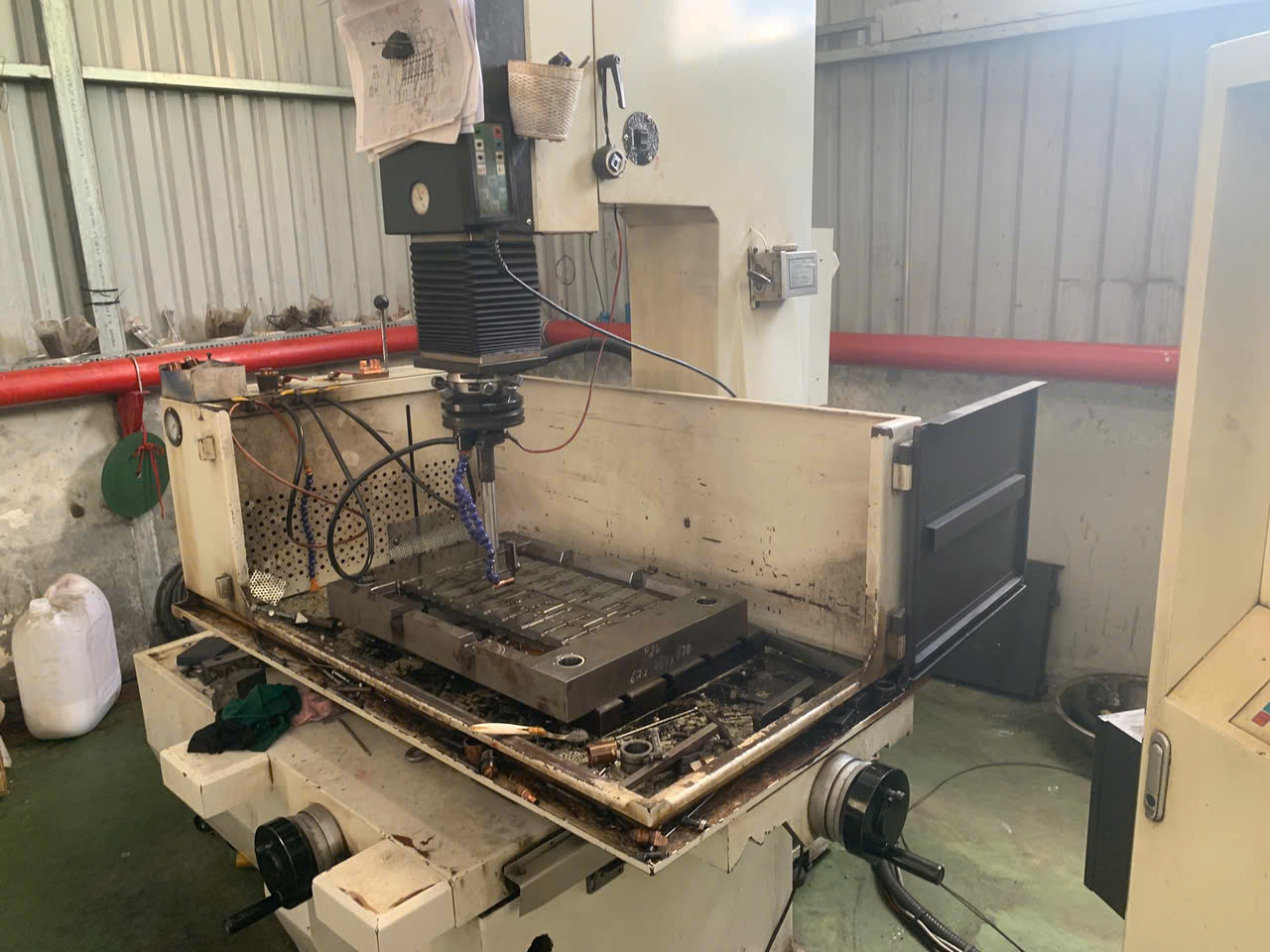 Milling machine 2.jpg